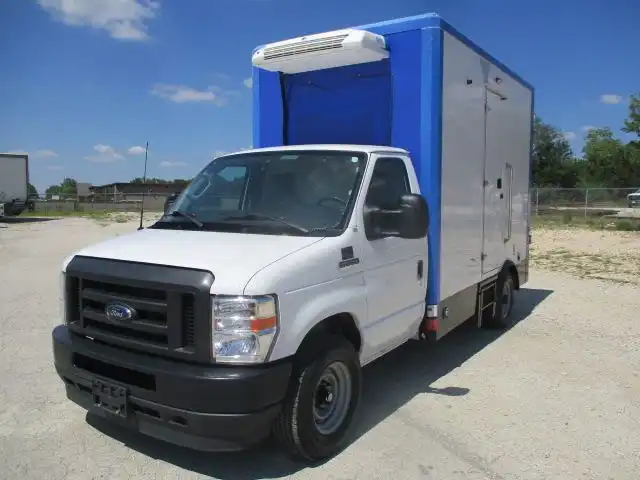 2023 Ford E-Series SRW E-350 Super Duty 158 in WB's photo