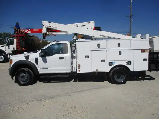 2017 Ford F-550 XL DRW Super Duty's photo