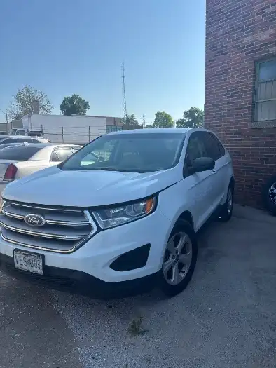 2018 Ford Edge SE's photo