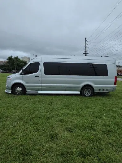 2019 Mercedes-Benz Sprinter 4500 170 WB photo 3