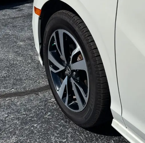 2018 Honda Odyssey Elite photo 3