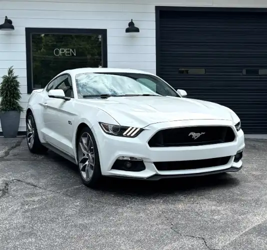 2017 Ford Mustang GT Coupe's photo