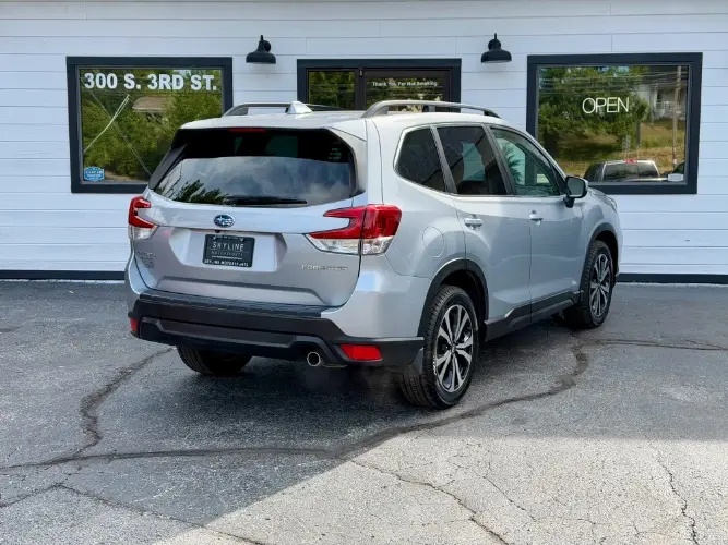 2021 Subaru Forester Limited photo 5
