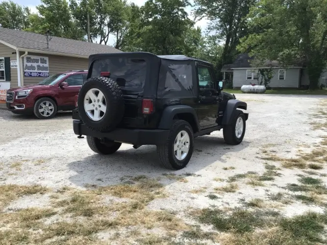 2012 Jeep Wrangler Sport photo 4