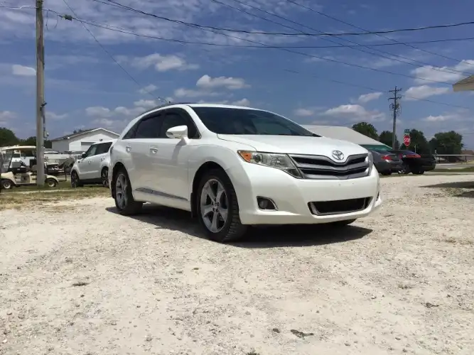 2013 Toyota Venza XLE FWD V6's photo