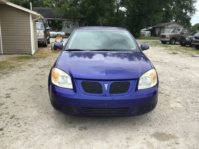 2007 Pontiac G5 Base photo 3