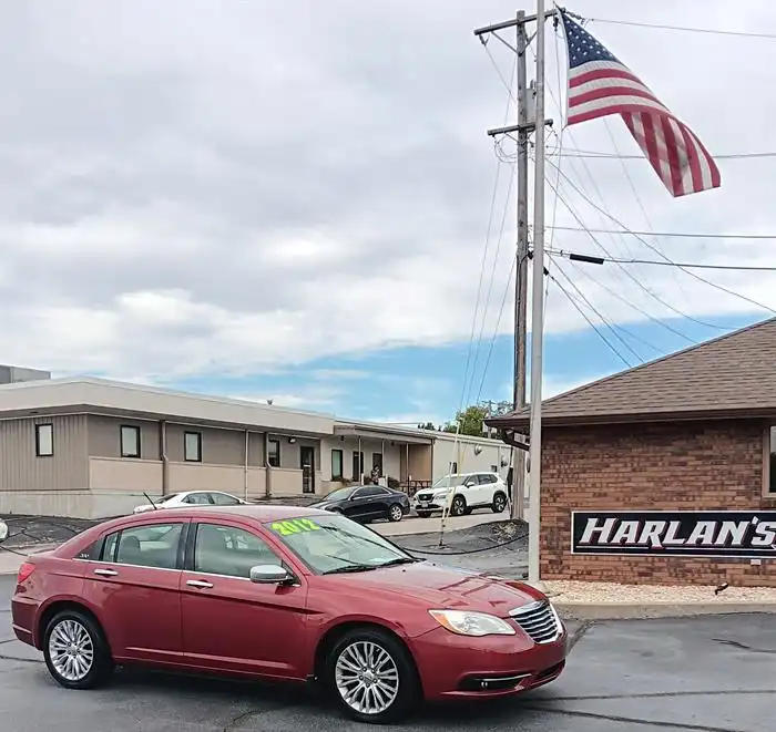 2012 Chrysler 200 Limited's photo