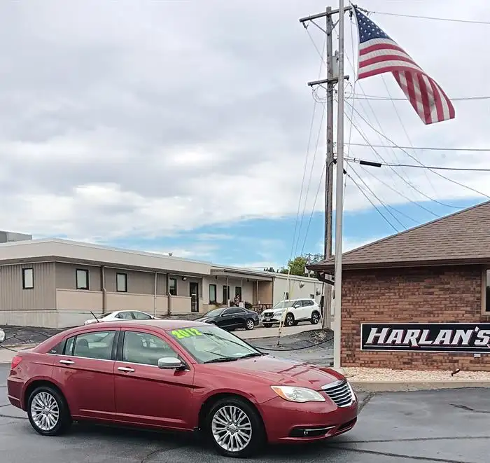 2012 Chrysler 200 Limited's photo