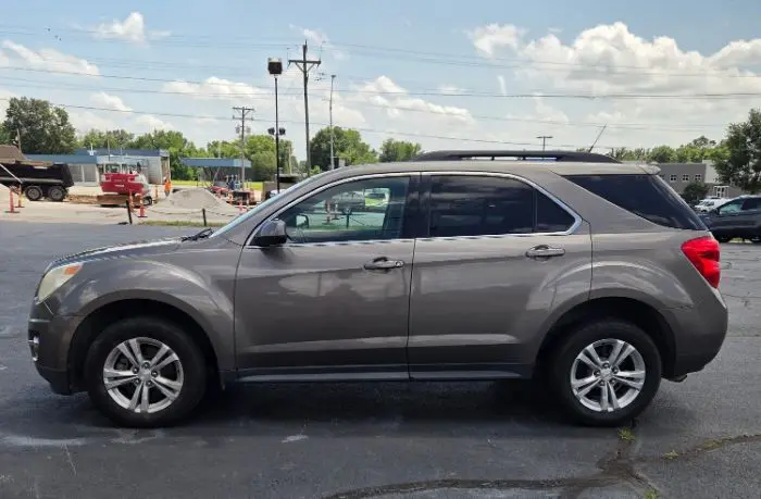 2011 Chevrolet Equinox 2LT photo 3