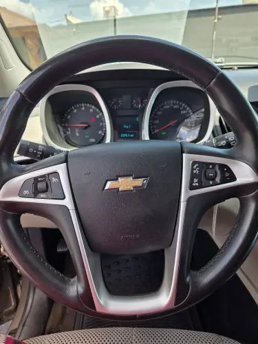 2011 Chevrolet Equinox 2LT photo 4