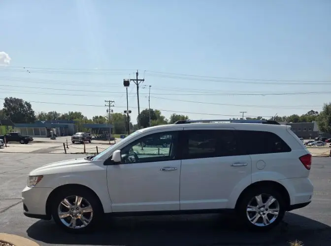 2012 Dodge Journey AWD Crew photo 3