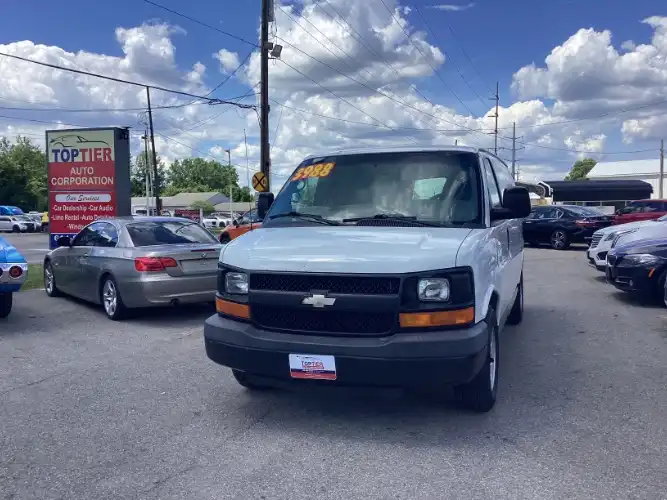 2011 Chevrolet Express 1500 Work Van's photo