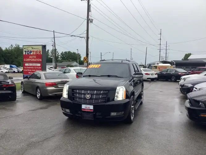 2014 Cadillac Escalade AWD Premium's photo