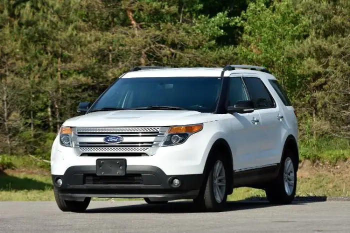 2013 Ford Explorer XLT photo 1