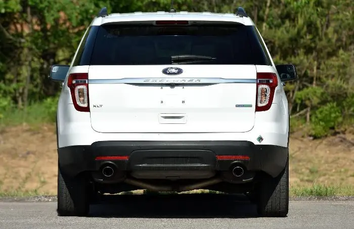 2013 Ford Explorer XLT photo 3