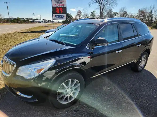 2017 Buick Enclave Convenience's photo