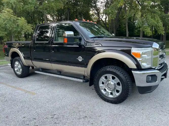 2013 Ford F-250 Lariat 4x4 Crew Cab 172 in's photo