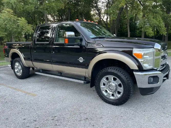 2013 Ford F-250 Lariat 4x4 Crew Cab 172 in's photo