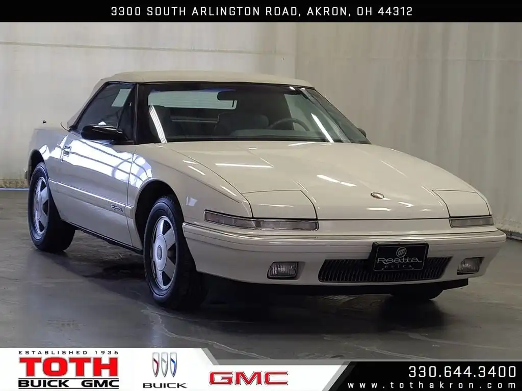 1990 Buick Reatta's photo