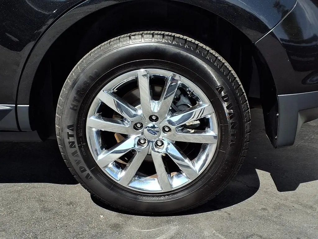 2014 Ford Edge SEL photo 4