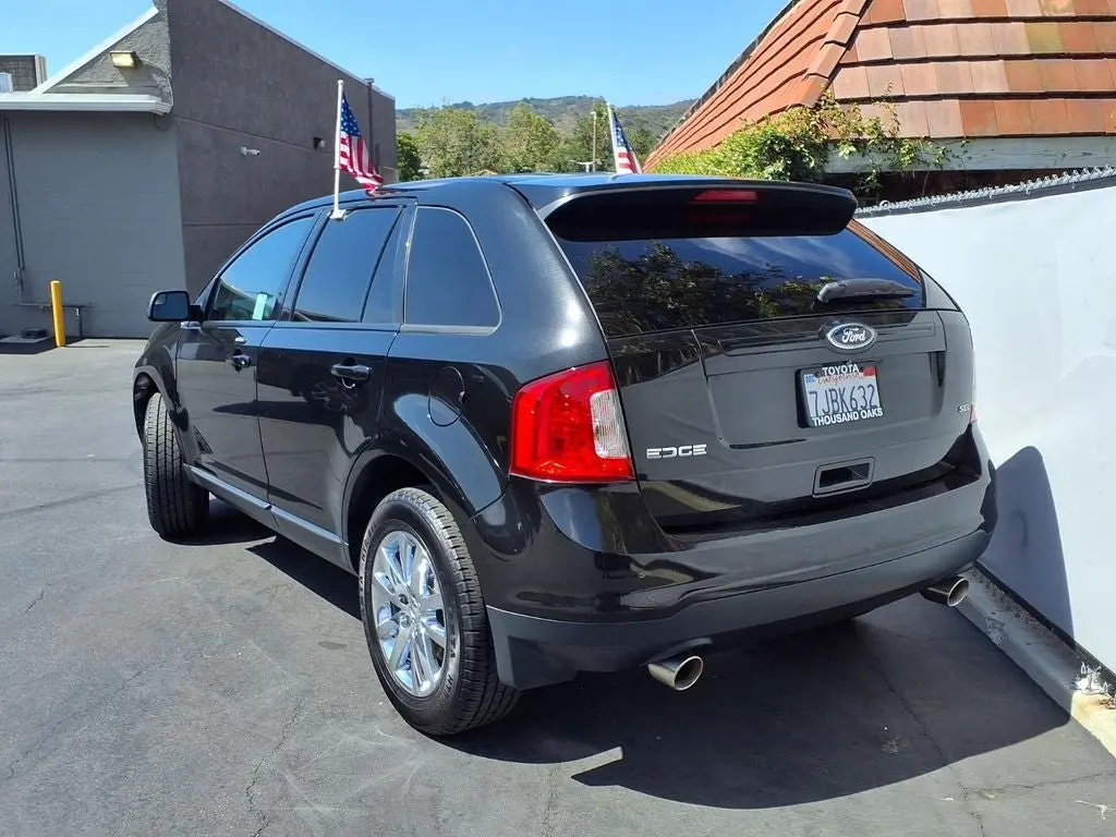 2014 Ford Edge SEL photo 5