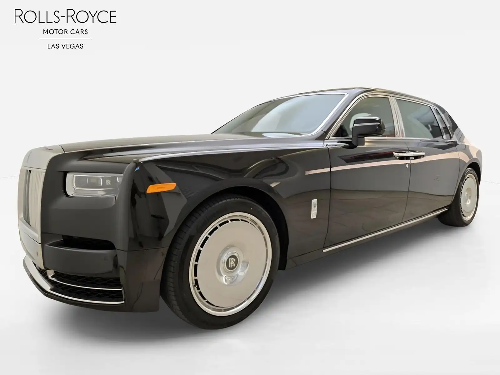 2026 Rolls-Royce Phantom EWB's photo