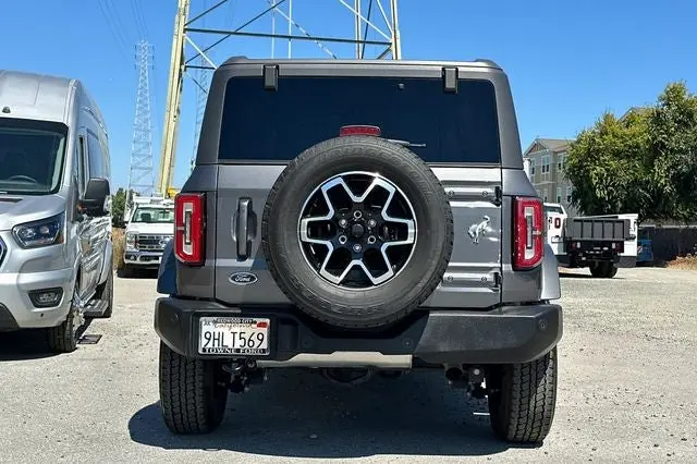 2023 Ford Bronco Outer Banks 4x4 photo 5
