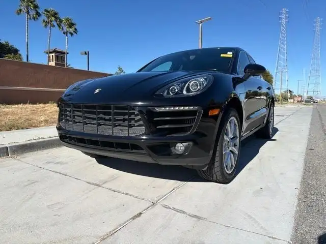 2017 Porsche Macan S's photo