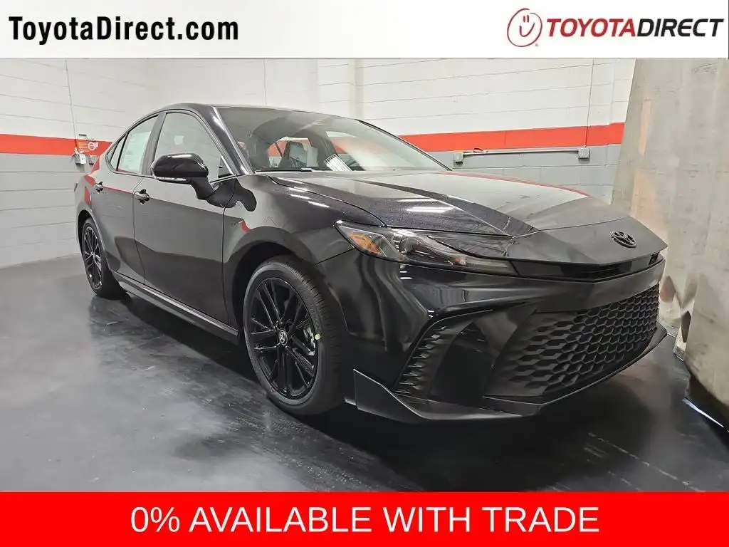2026 Toyota Camry SE Hybrid's photo