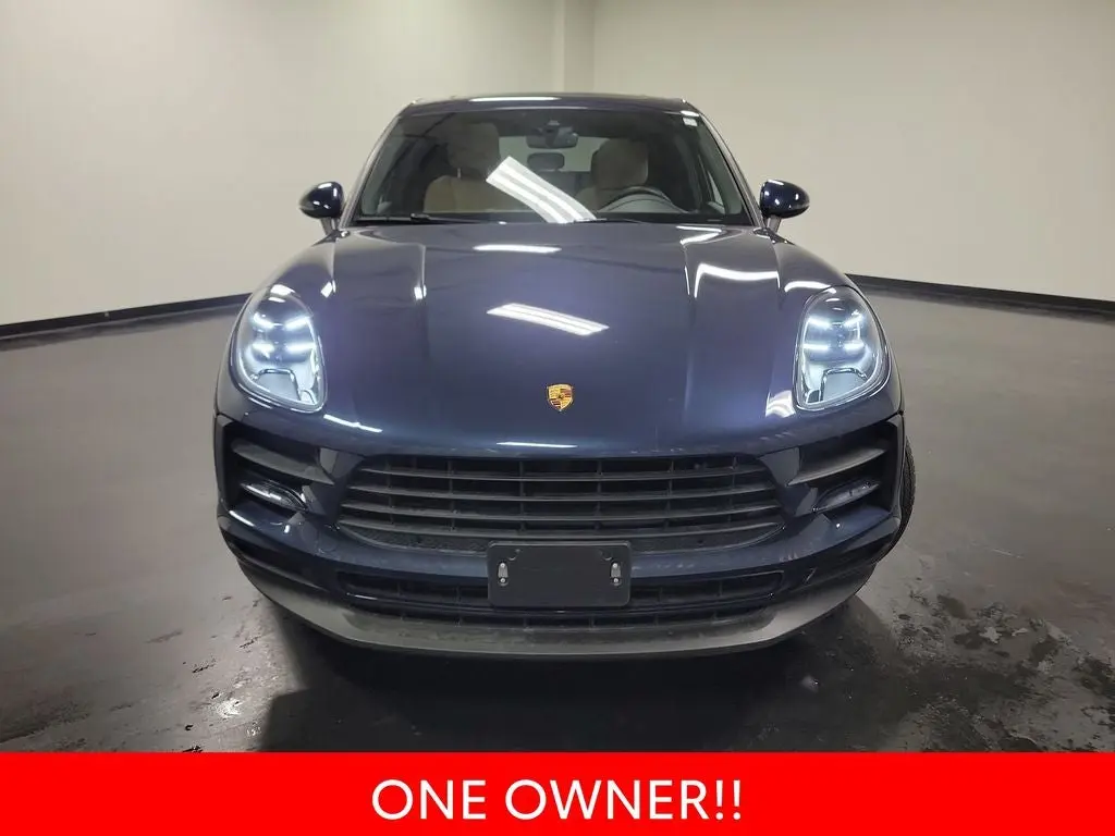 2021 Porsche Macan Base photo 3
