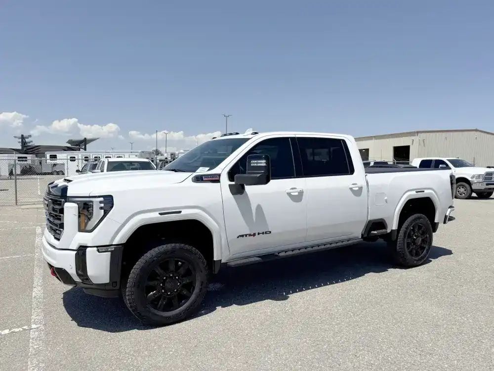 2026 GMC Sierra 4WD Crew Cab Standard Box AT4's photo