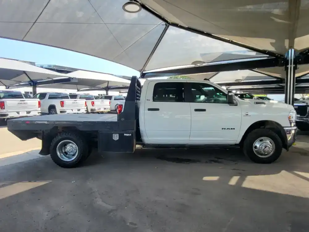 2024 RAM 3500 SLT 4X4 Crew Cab's photo