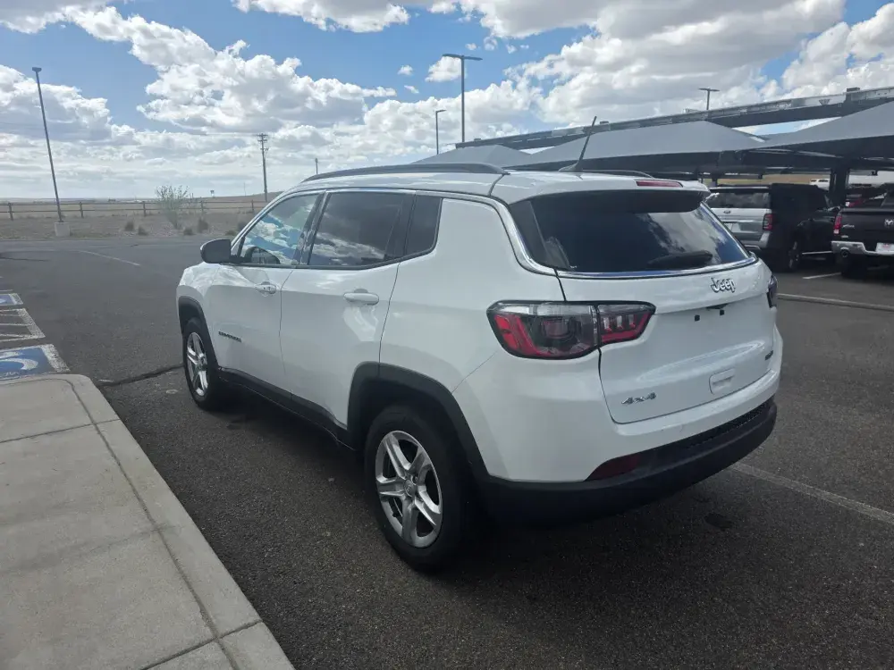 2024 Jeep Compass Latitude 4WD photo 5