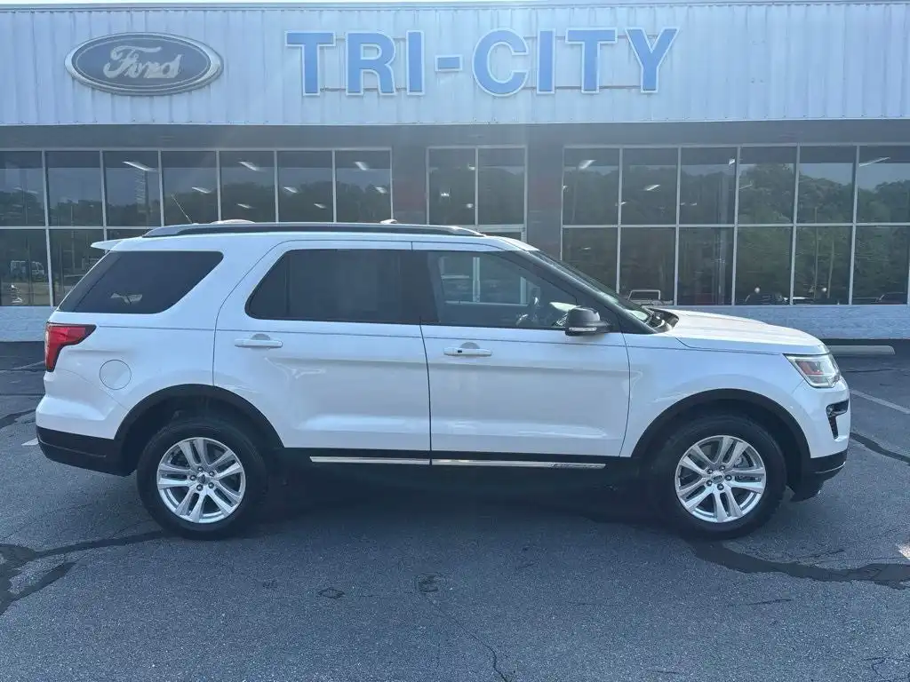 2018 Ford Explorer XLT 4WD's photo