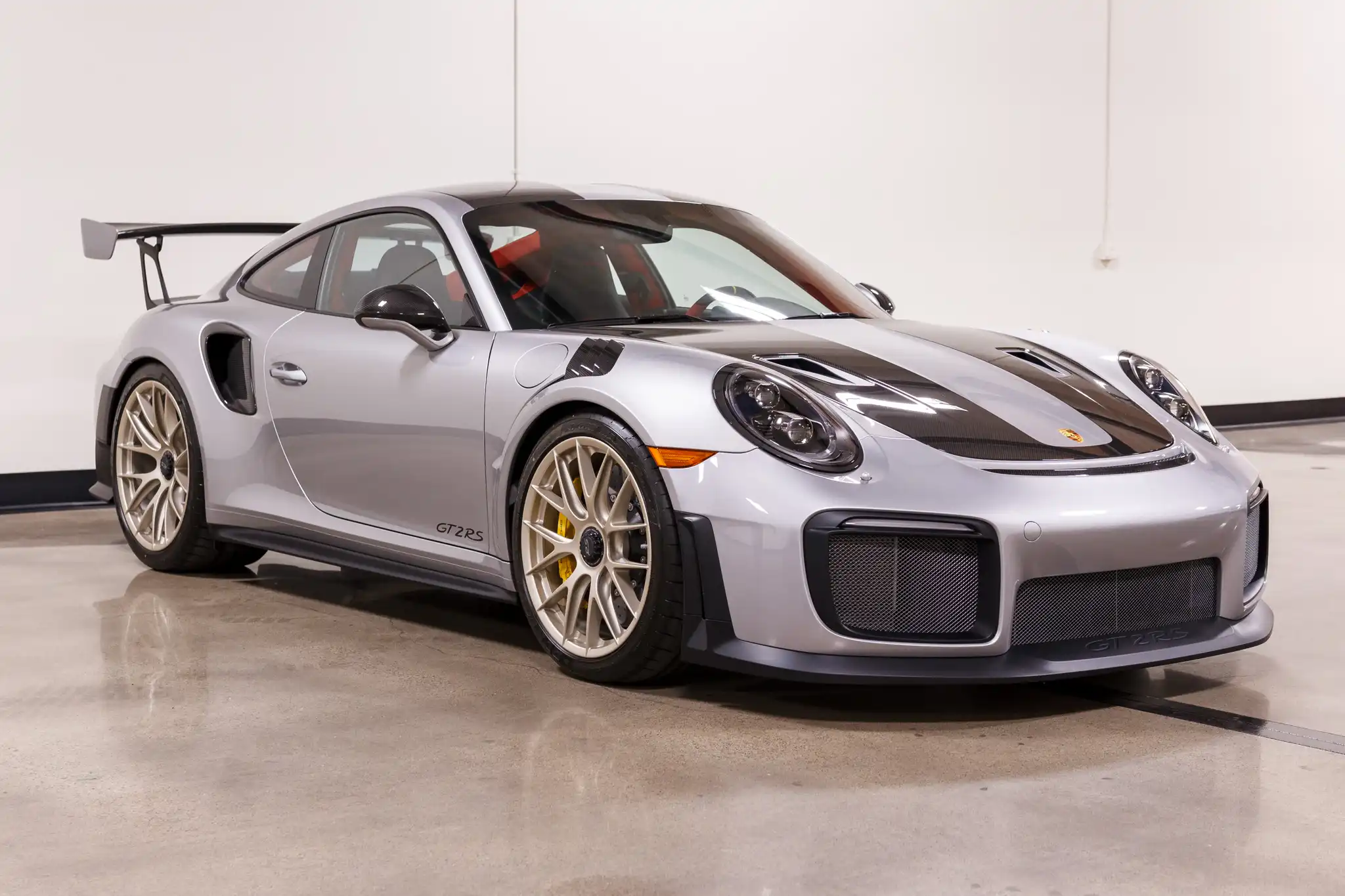 2018 Porsche 911 GT2 RS's photo