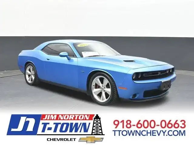 2015 Dodge Challenger R/T Plus's photo
