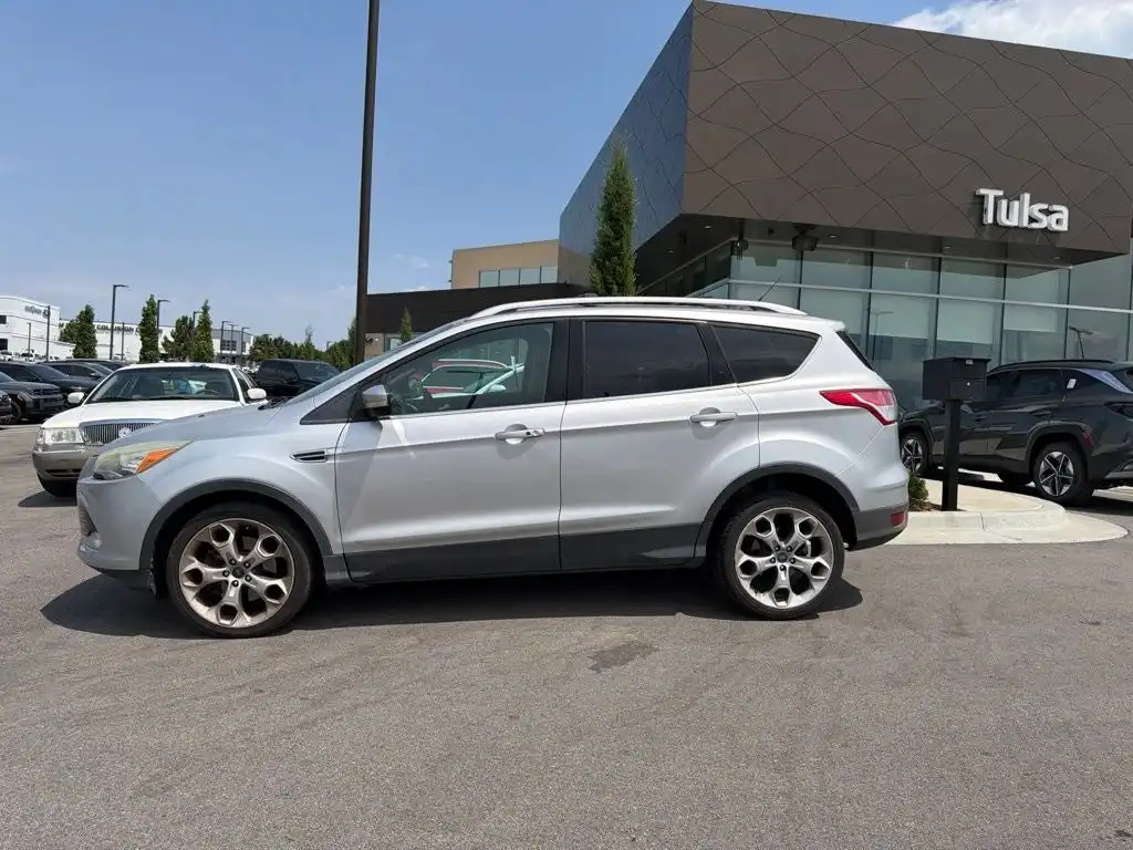 2013 Ford Escape Titanium's photo