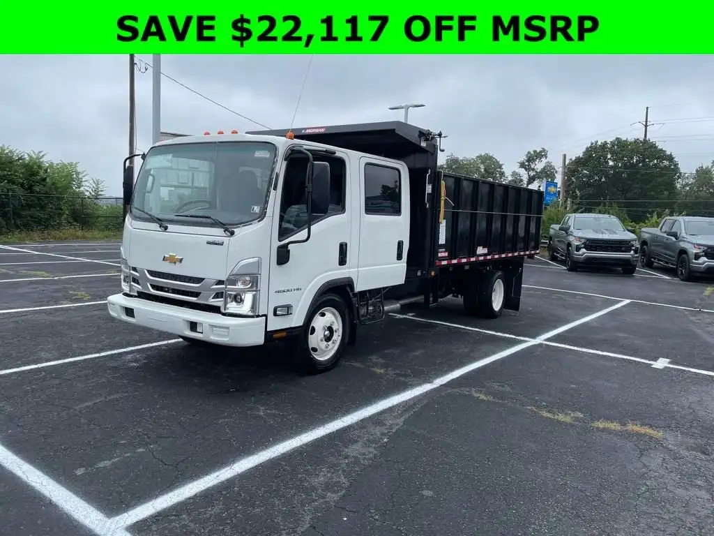 2024 Chevrolet Low Cab Forward 4500 Gas 176" WB Crew Cab's photo