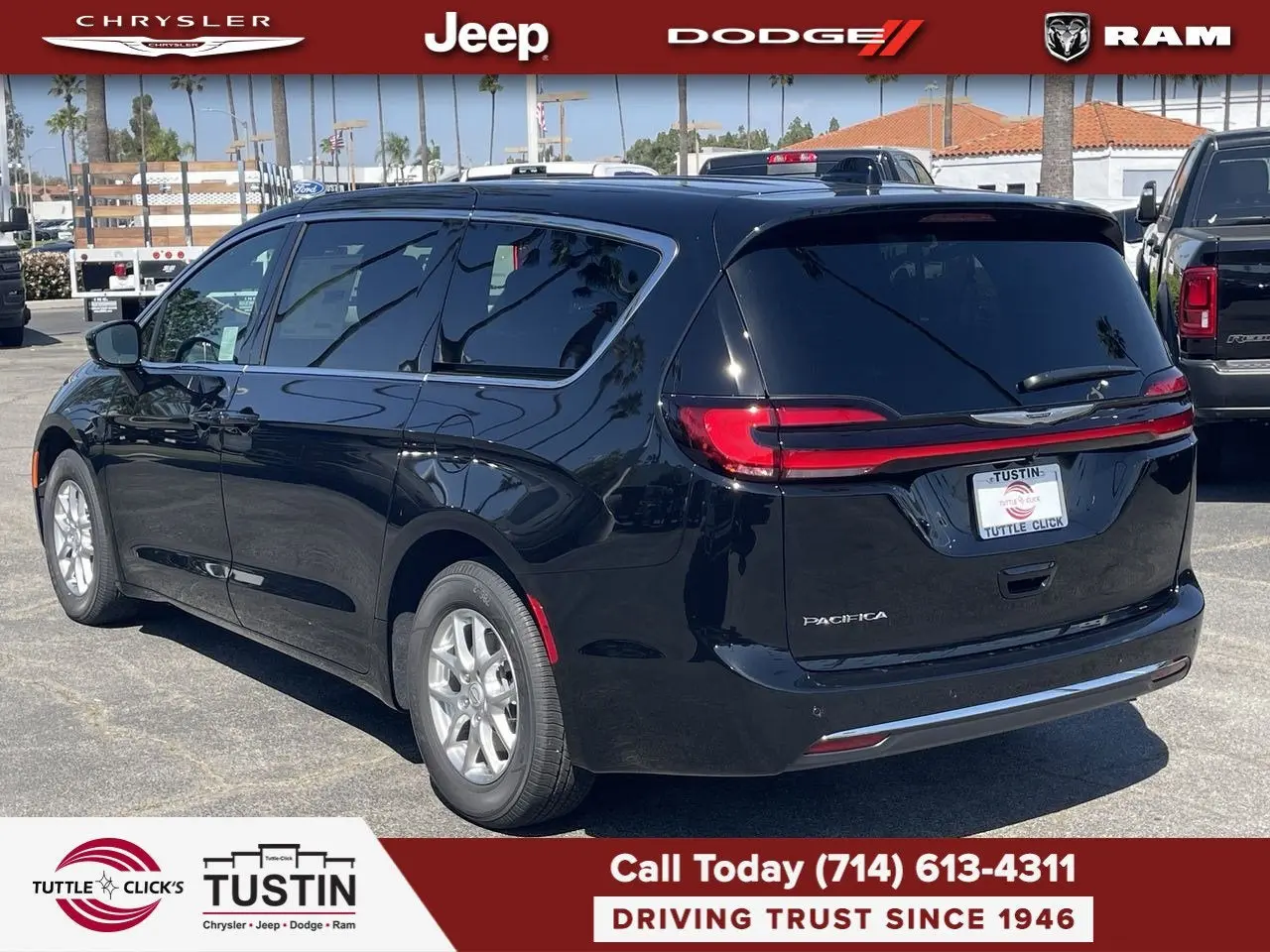 2026 Chrysler Pacifica Select photo 4