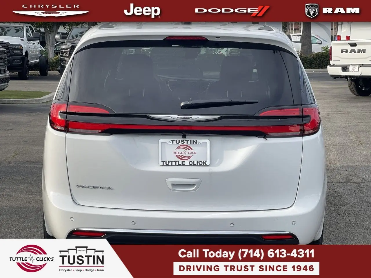 2026 Chrysler Pacifica Select photo 5