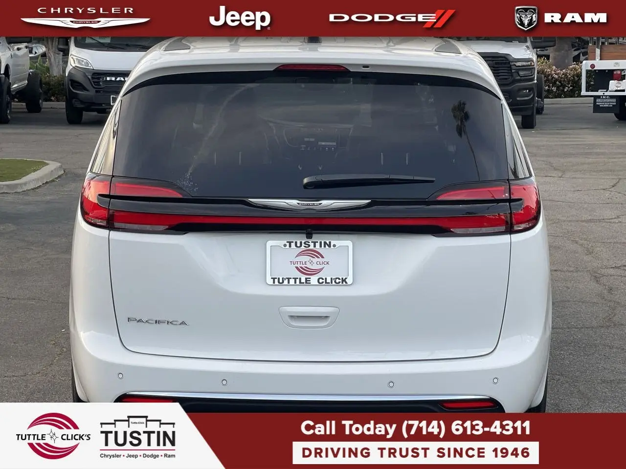 2026 Chrysler Pacifica Select photo 5