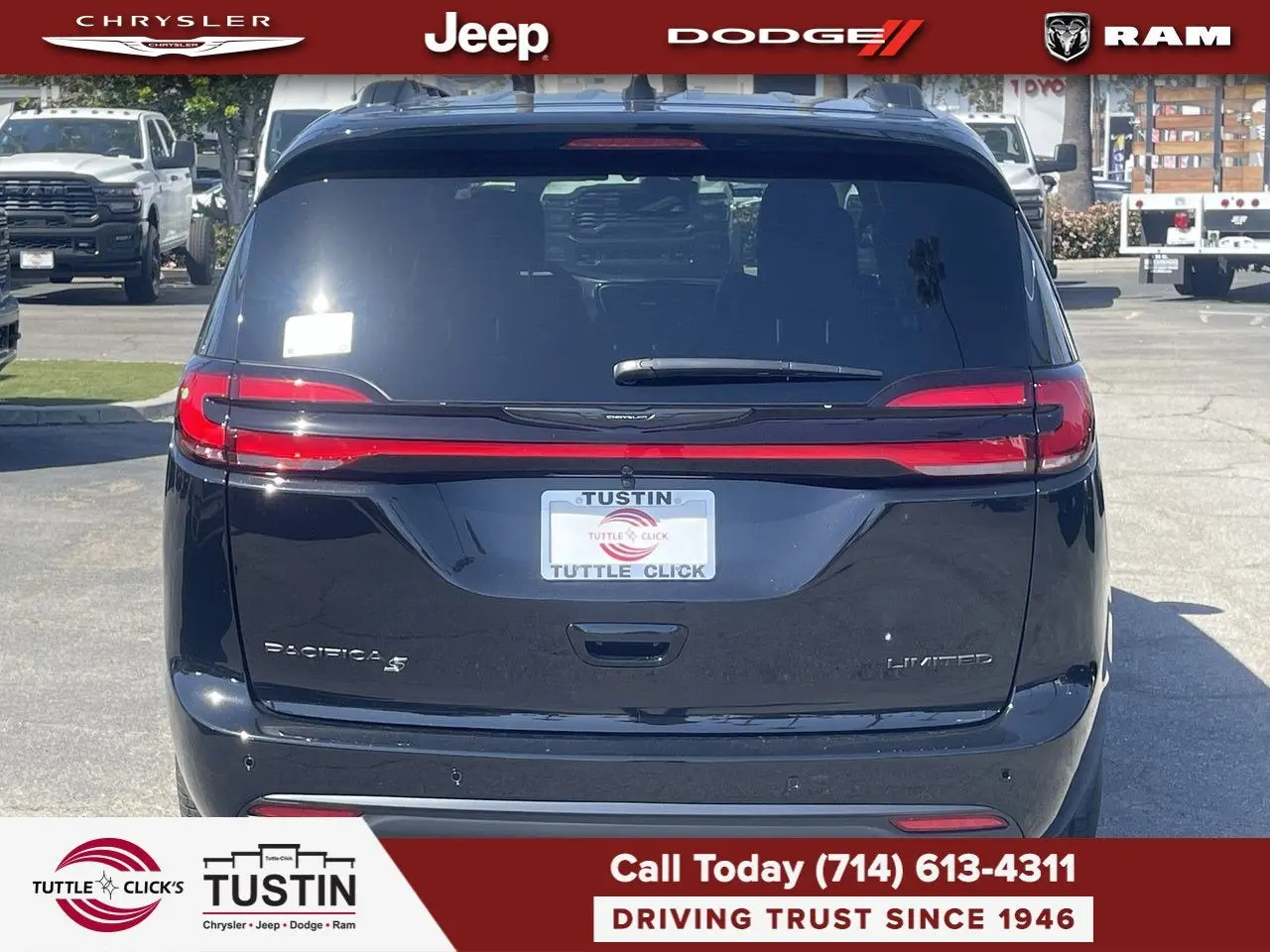 2026 Chrysler Pacifica Limited photo 5