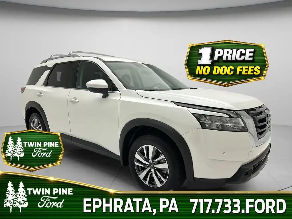 2024 Nissan Pathfinder SL 4WD's photo