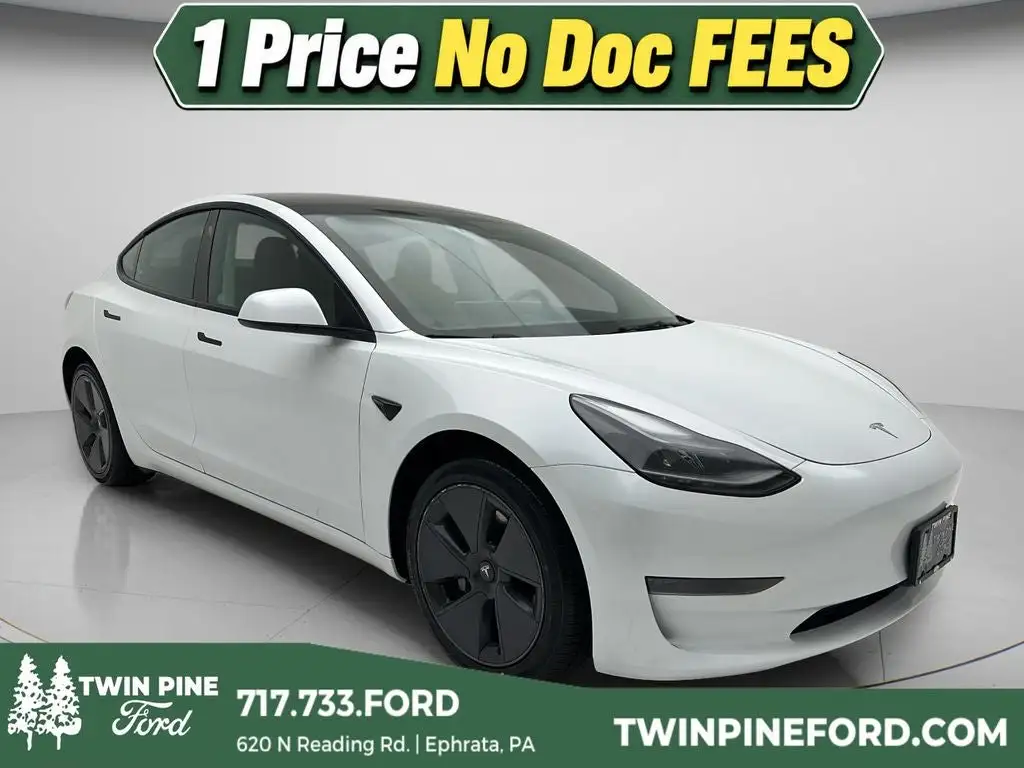 2023 Tesla Model 3 Base's photo