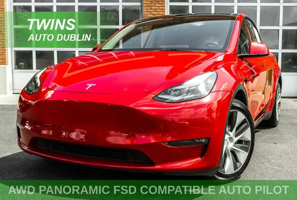 2023 Tesla Model Y Long Range Dual Motor All-Wheel Drive photo 1