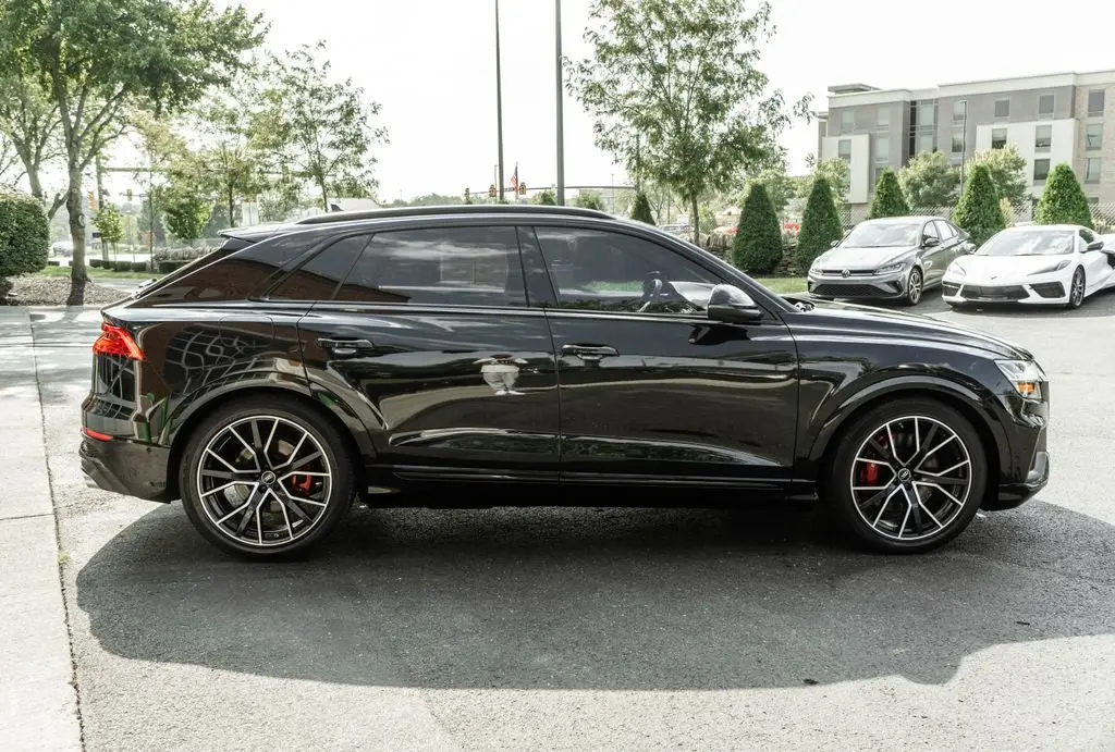 2023 Audi SQ8 Base photo 3