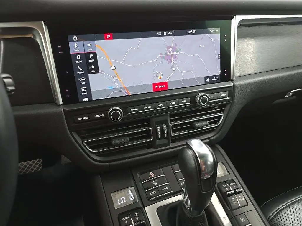 2021 Porsche Macan GTS photo 4