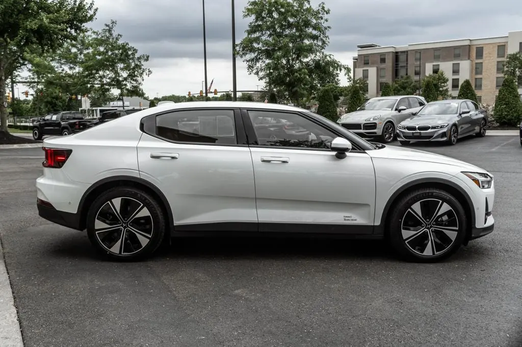 2024 Polestar 2 Long Range Dual Motor photo 3