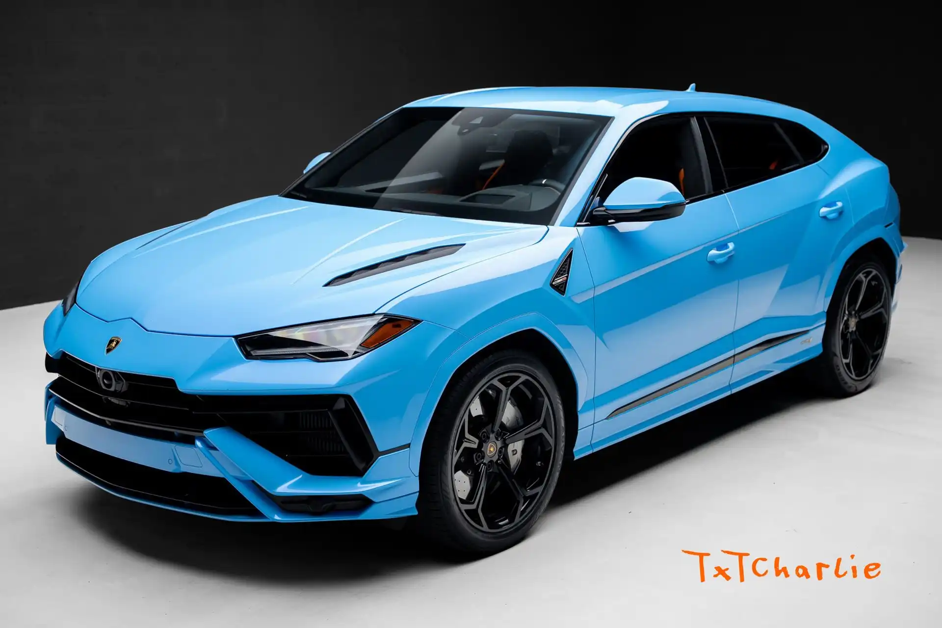 2024 Lamborghini Urus 4.0 V8 S's photo