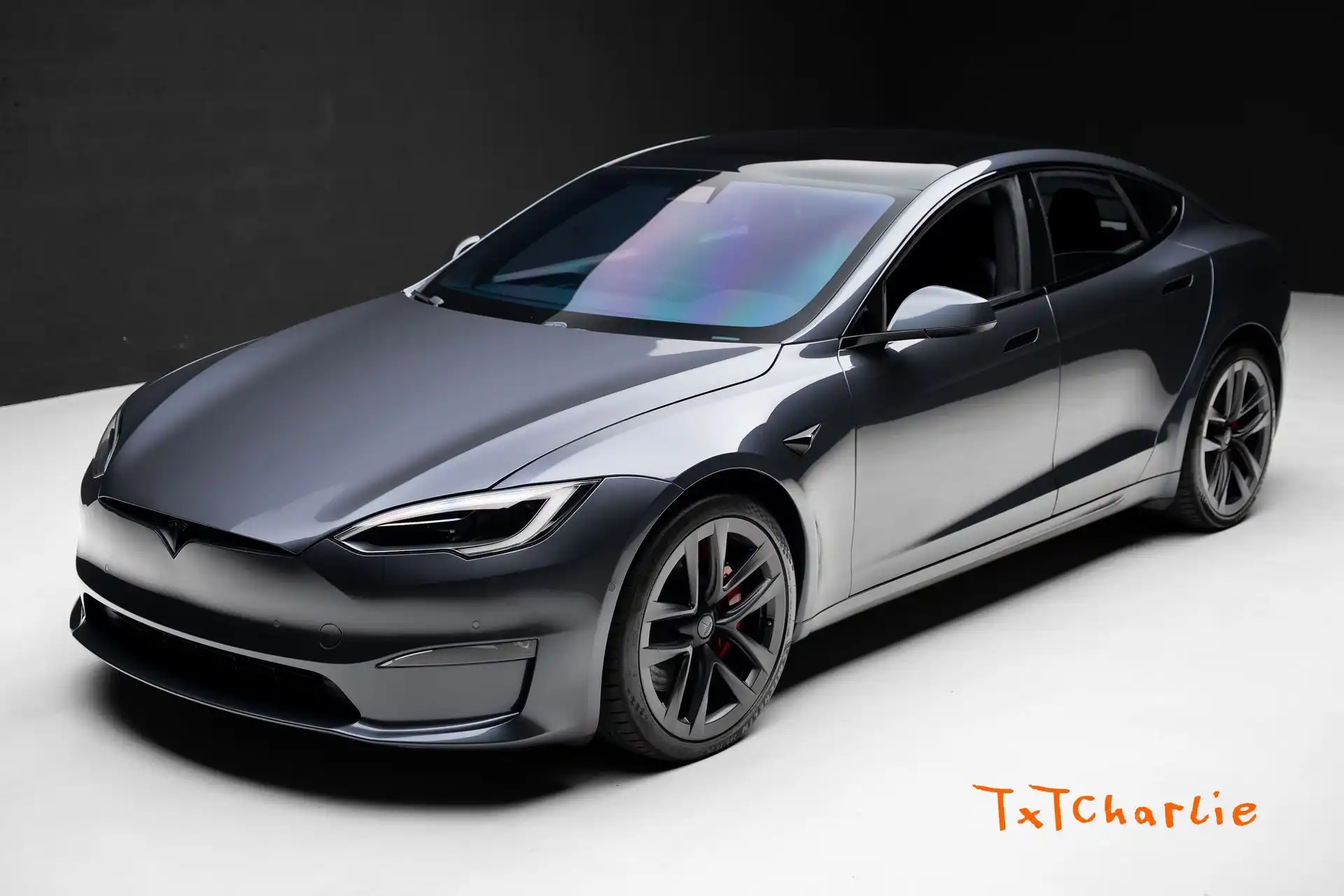 2022 Tesla Model S Plaid's photo